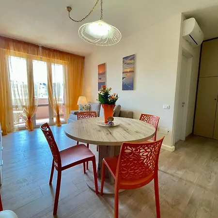 Appartamento Cozy Flat 370m From The